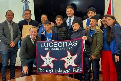 Sorpresa inolvidable: Scaloni charl con chicos de San Justo