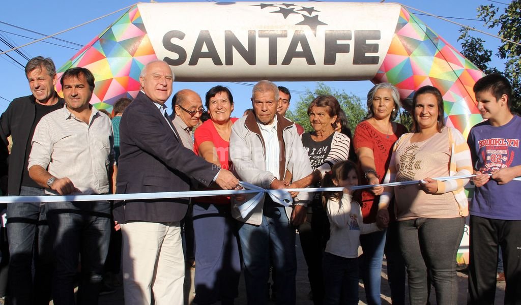 Santa Fe: obras de la Provincia en barrio Yapey
