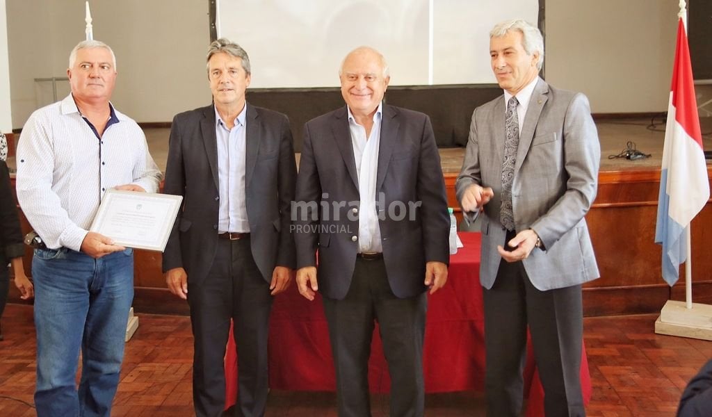 Lifschitz abri la Jornada Provincial de Comits de Cuenca