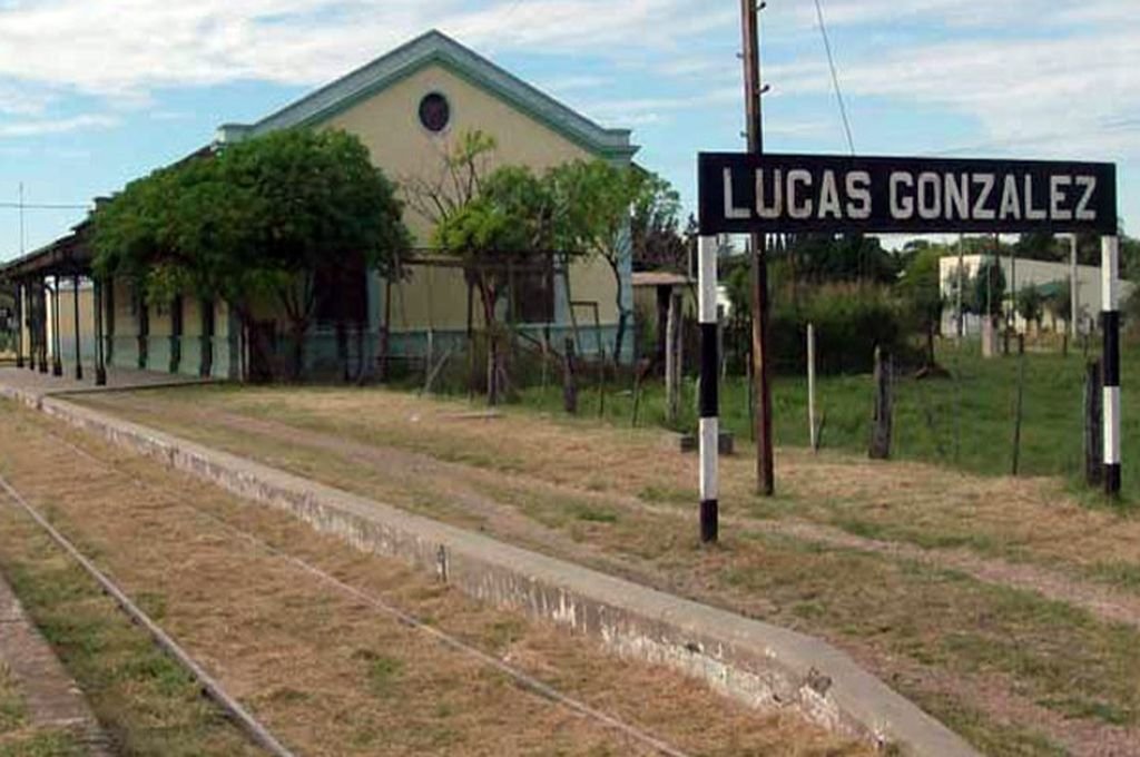 Lucas Gonzlez, la ciudad que no dej pasar el tren