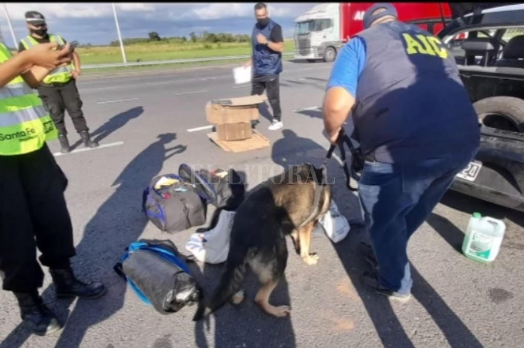 Video Detenidos Con Marihuana En La Autopista Santa Fe Rosario