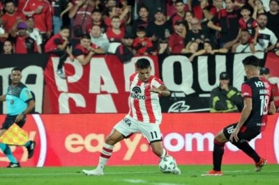 Un Newells sin reacción cayó ante Instituto en Rosario Liga Profesional