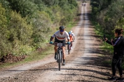 Exigente reto para pedalistas en la campiña paranaense Rural bike