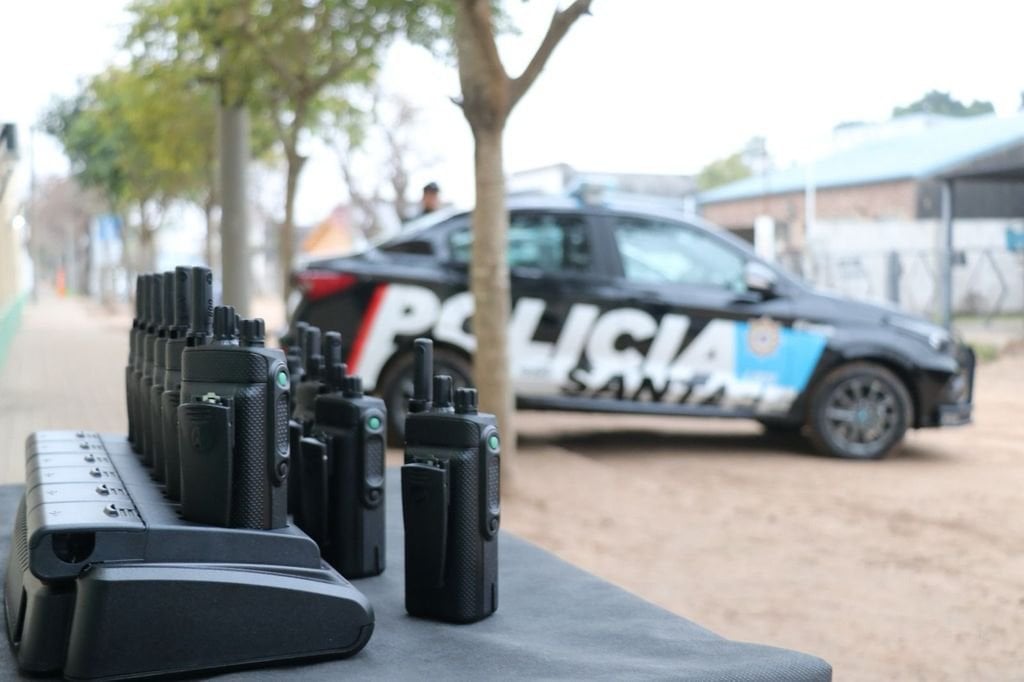 La provincia moderniza las comunicaciones policiales para evitar interferencias y medir la respuesta de la fuerza