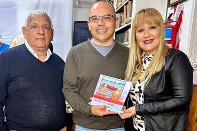 Diego Quiroga present su libro en Villa Domnguez