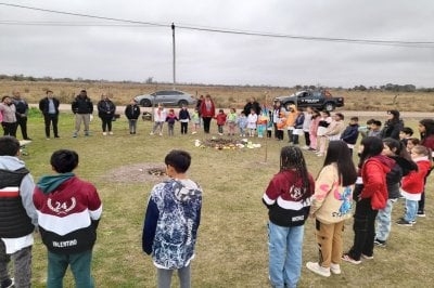 Primera ceremonia de la Pachamama de la Escuela Intercultural Bilinge 6085