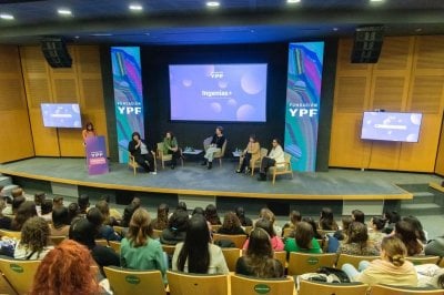 Fundacin YPF capacit en programacin y desarrollo web a 850 mujeres 