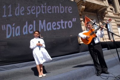 Día del Maestro: celebraciones, homenajes y esa "seño" que jamás se olvidará En toda la provincia