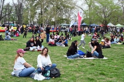 Toda la provincia celebra la llegada de primavera: conocé la agenda y cómo estará el clima Santa Fe festeja