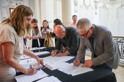 Educacin puso en ejecucin las primeras 250 aulas