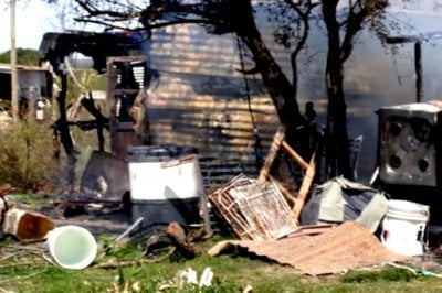 Se incendi una vivienda y murieron una perra y sus siete cachorros