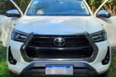 Buscan una camioneta 4x4 que fue robada en Gálvez Estaba estacionada