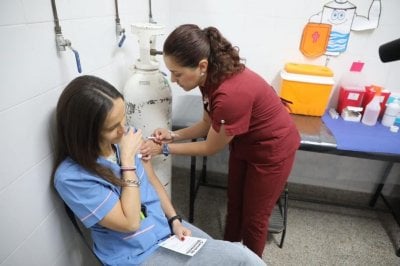 Se inici la segunda etapa con la vacunacin a personal de la salud