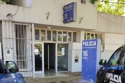 Fuga masiva en comisara de Rosario: 16 presos escaparon y dos ya fueron recapturados