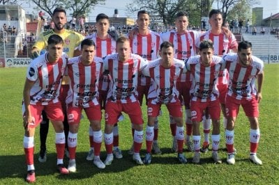 Paraná arrancó con triunfo en el Regional Amateur Fútbol