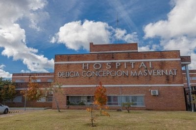 Detuvieron a dos empleados del hospital por presunta venta de recetas falsificadas