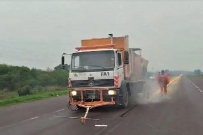 Tras el emplazamiento de la Justicia, reparan un tramo de la ruta 11 en el norte santafesino