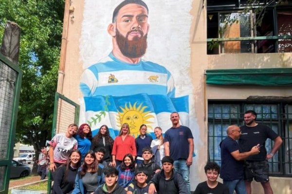 Concordia celebra a Marcos Kremer con un emotivo mural