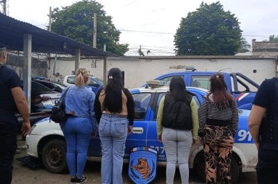 Cuatro mujeres llevaban droga hacia la Crcel de Coronda pero fueron detenidas tras una persecucin