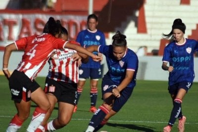 Pese a la derrota, el ftbol feminino de Unin cerr un ao inolvidable