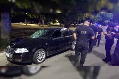 Iba por la costanera a toda velocidad: atropell a una familia y mat a dos personas