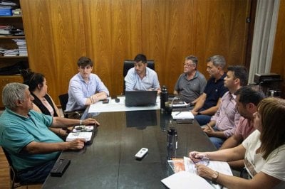 Paritarias municipales: aumento salarial del 5% y una suma fija de 100.000 pesos