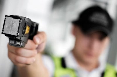 Las pistolas Taser comenzarn a utilizarse en marzo por la Polica de Santa Fe