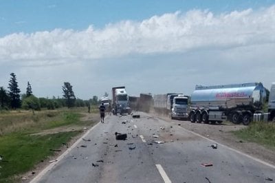 Un muerto  tras un choque entre un camión y un auto en la Ruta 34 entre San Genaro y Centeno Siniestro fatal