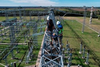 Ponen nuevamente en marcha obras para fortalecer el desarrollo energtico