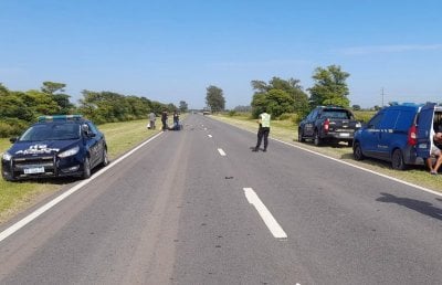 Impact de frente con su moto contra un camin en el oeste santafesino: muri en el acto