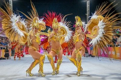 El Carnaval del Pas se prepara para la segunda noche de la edicin 2025