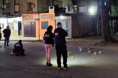 Rosario: acribillan a tiros a un hombre en la zona oeste