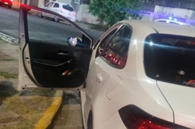 Un poste cay sobre una menor tras ser impactado por un auto: la nia qued en terapia