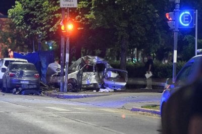 Rosario: el conductor del auto iba persiguiendo una moto antes de matar a 2 personas