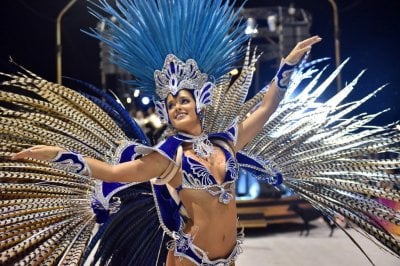 Eligieron a la nueva reina del carnaval de Gualeguaych