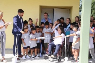 El gobernador Pullaro encabez la inauguracin de un aula y dio inicio al ciclo lectivo en una escuela de Colonia Angeloni