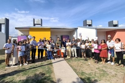 Emocin a flor de piel en San Javier con la entrega de viviendas a 19 familias