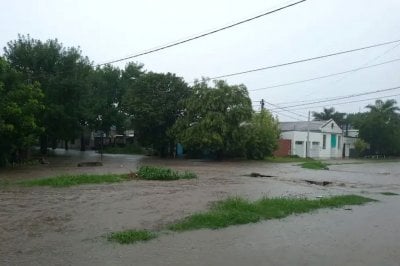 Viviendas anegadas y corte del trnsito en ruta 130 por temporal