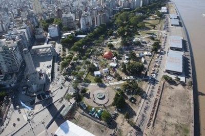 Nuevo presupuesto en Rosario: crecimiento edilicio, más infraestructura y aumento en el transporte Inversiones y urbanización