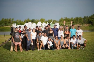 Jornada de limpieza de la playa para proteger el ambiente en Monte Vera